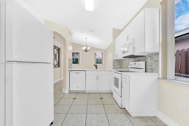 Building Photo - 9437 SW 183rd Terrace