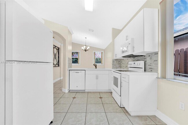 Foto del edificio - 9437 SW 183rd Terrace