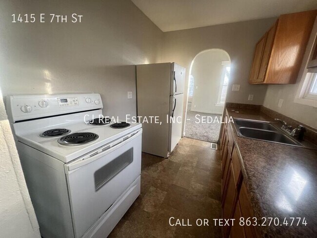 Foto del edificio - 1415 E 7th St
