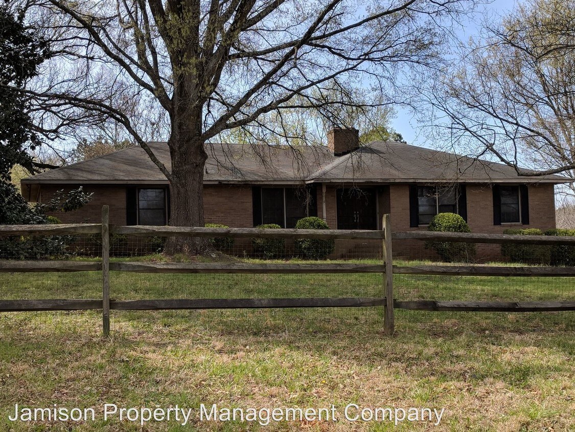 Primary Photo - 2 br, 2 bath House - 9022 Idlewild Road