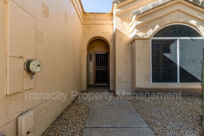 Foto del edificio - 18920 N 89th Way