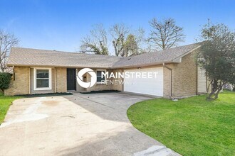 Building Photo - 5038 Overcrest Dr