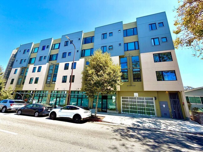 Building Photo - 2747 San Pablo Ave