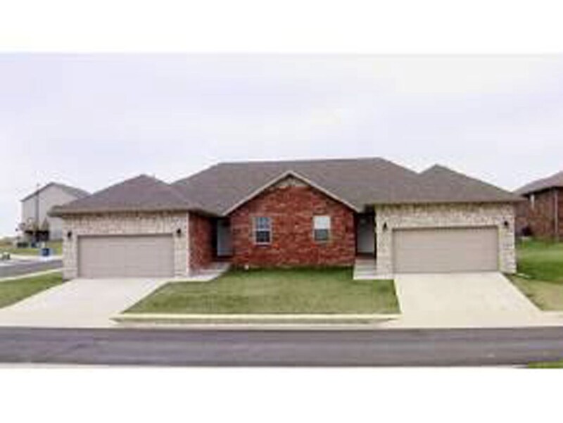 1001 N 24th St, Ozark, MO 65721 Room for Rent in Ozark, MO