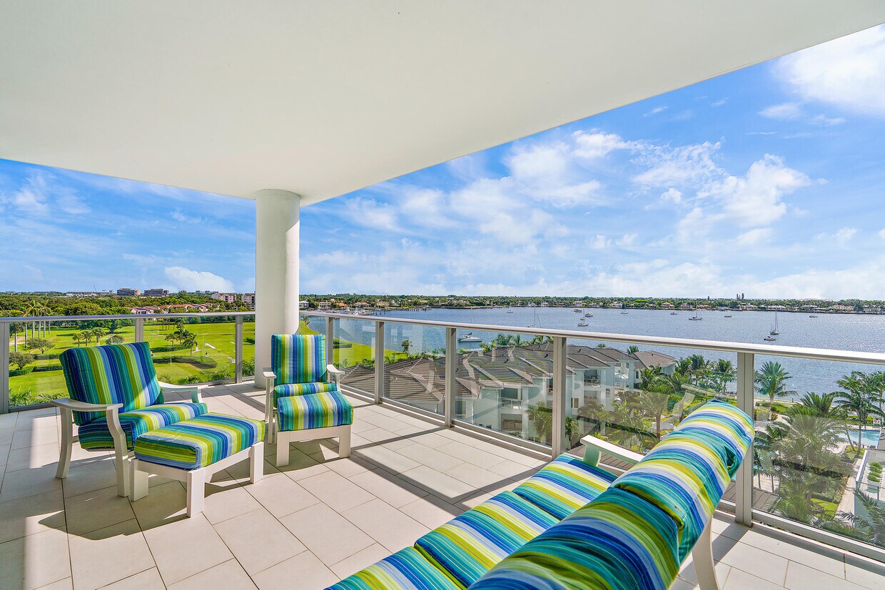 Foto principal - 2 Water Club Way