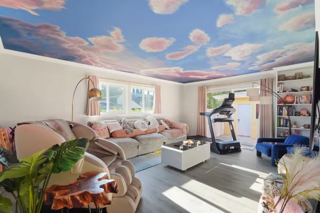 Foto del edificio - 22259 Kittridge St