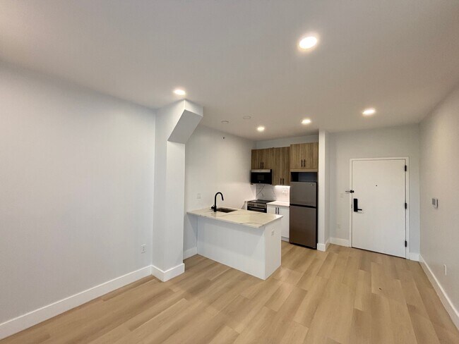 Foto del edificio - 316 Forrest St