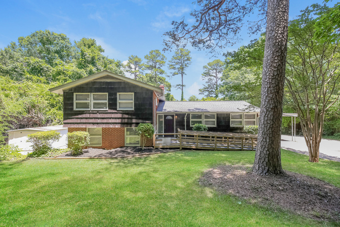 Primary Photo - Beautiful Home in Greenville, SC!