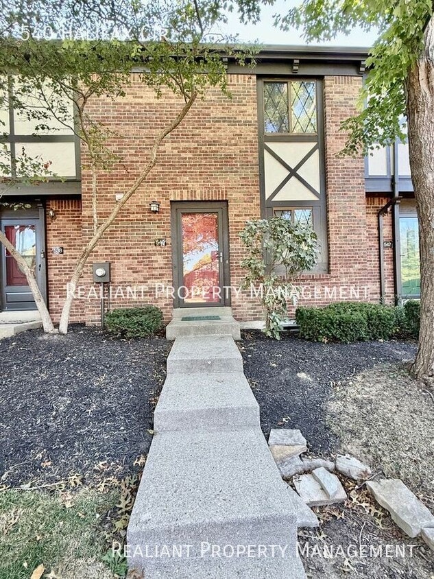Foto principal - 540 Halifax Cir