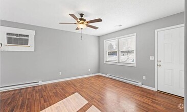 Building Photo - 1045 Greenway Dr