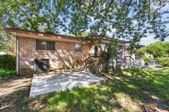 Building Photo - 130 Algarita Rd