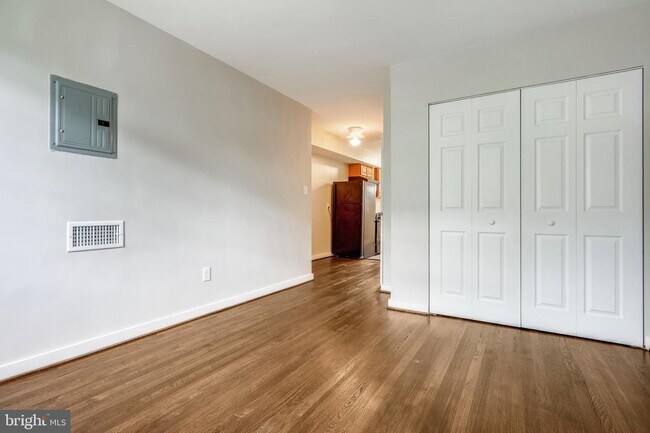 Foto del edificio - 1733 Holbrook St NE