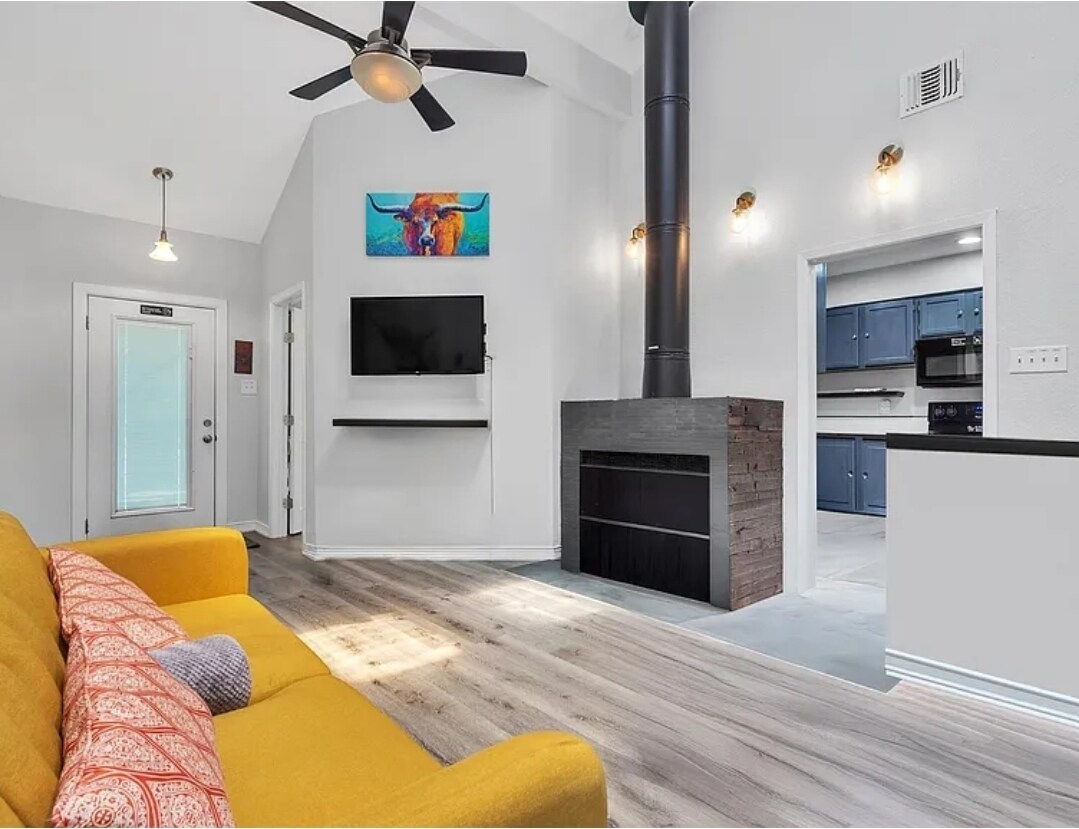Foto principal - 2612 San Pedro St