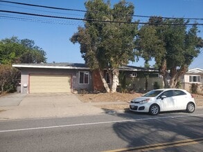 Building Photo - 1610 Woodrow Ave