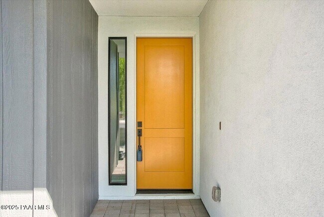 Building Photo - 5744 E Killen Loop