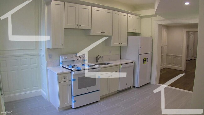 Foto del edificio - 3 br, 1 bath Condo - 1712 Beacon St Apt 1E...