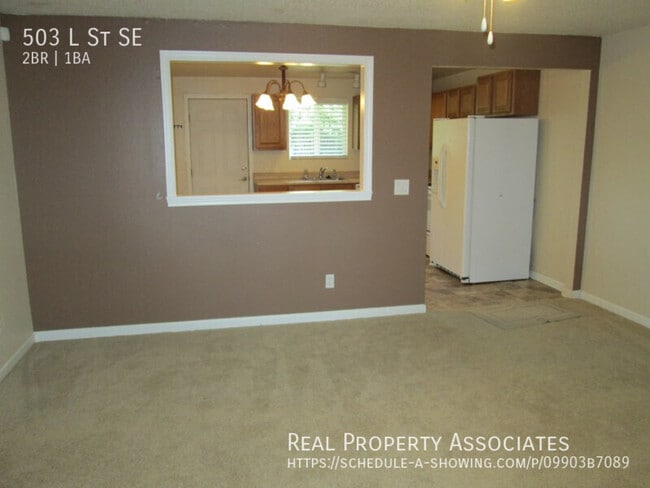 Building Photo - 503 L St SE