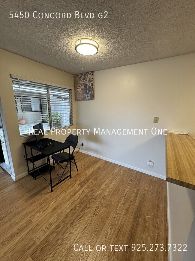 Foto del edificio - 5450 Concord Blvd