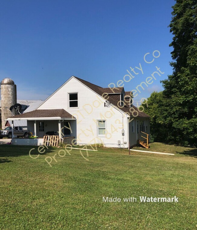 Foto del edificio - Three Bedroom Country Home in Red Lion Sch...