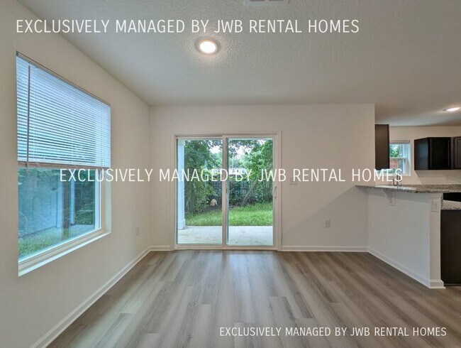 Foto del edificio - 1478 Mason Ave