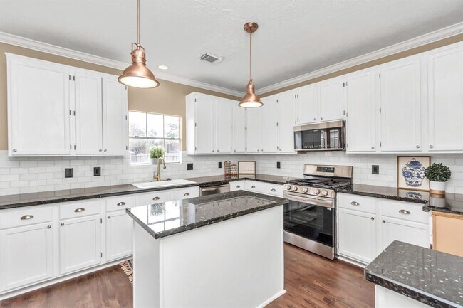 Foto del edificio - 6326 Old Hickory Dr