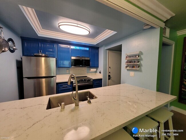 Foto del edificio - 1 br, 1 bath Condo - 10737 San Diego Missi...
