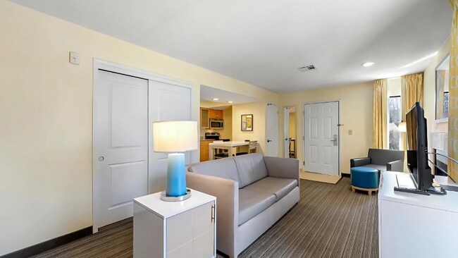 Foto del edificio - 11689 Chester Rd