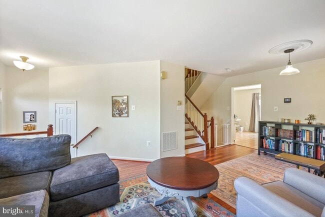 Building Photo - 46934 Trumpet Cir
