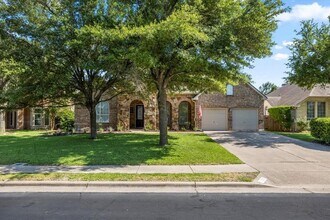 Building Photo - 2127 Clear Lake Pl