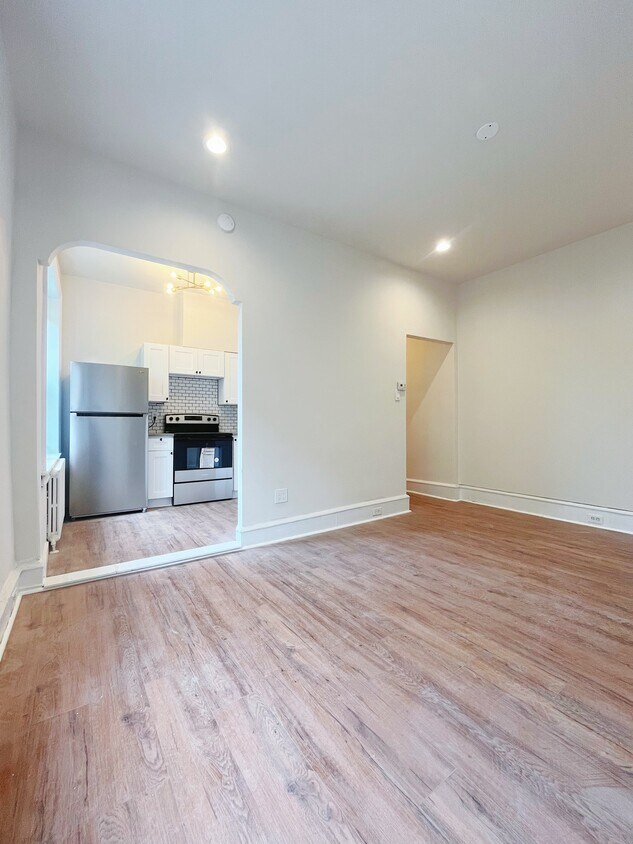 Primary Photo - 408 W Olney Ave