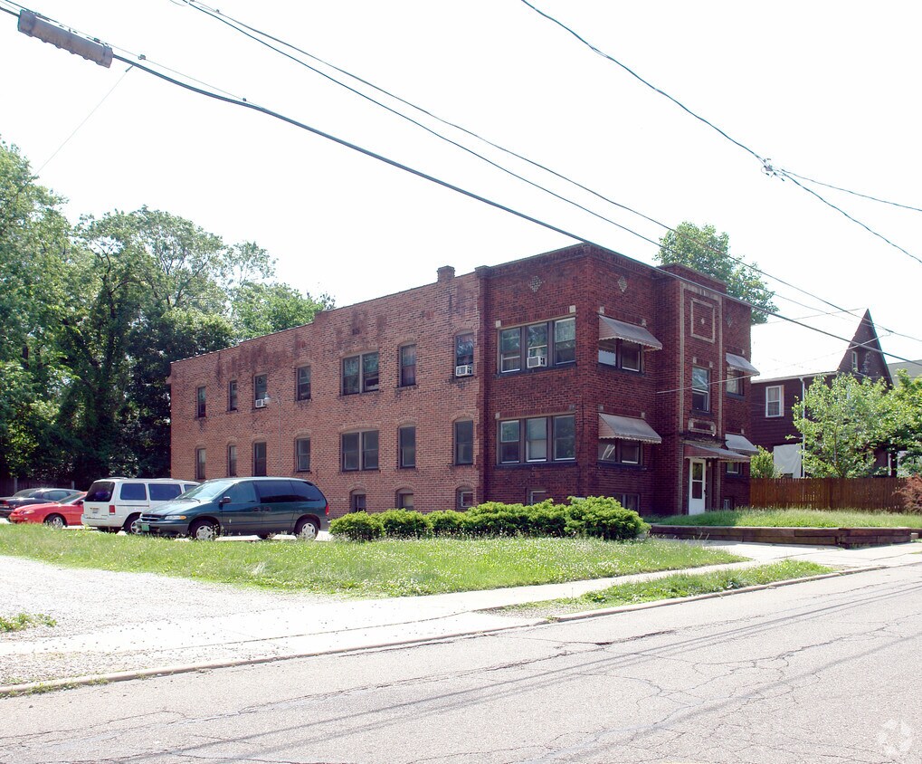 Building Photo - 87 Jewett St