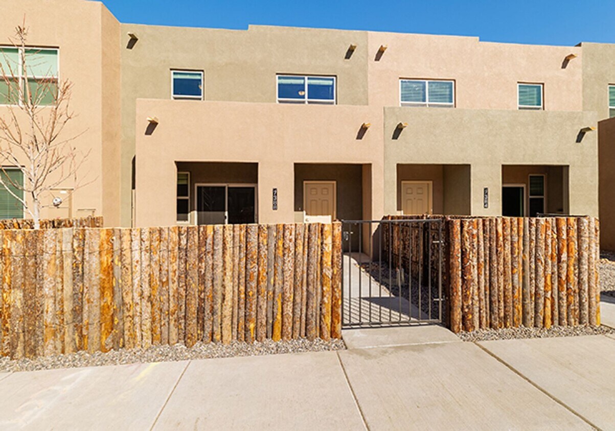 Primary Photo - New Construction in Santa Fe !