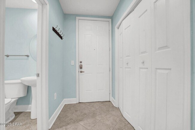 Foto del edificio - 8700 Front Beach Rd