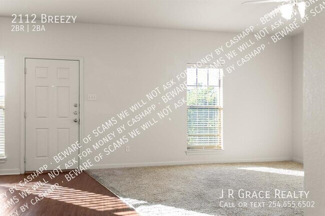 Building Photo - 2112 Breezy Dr