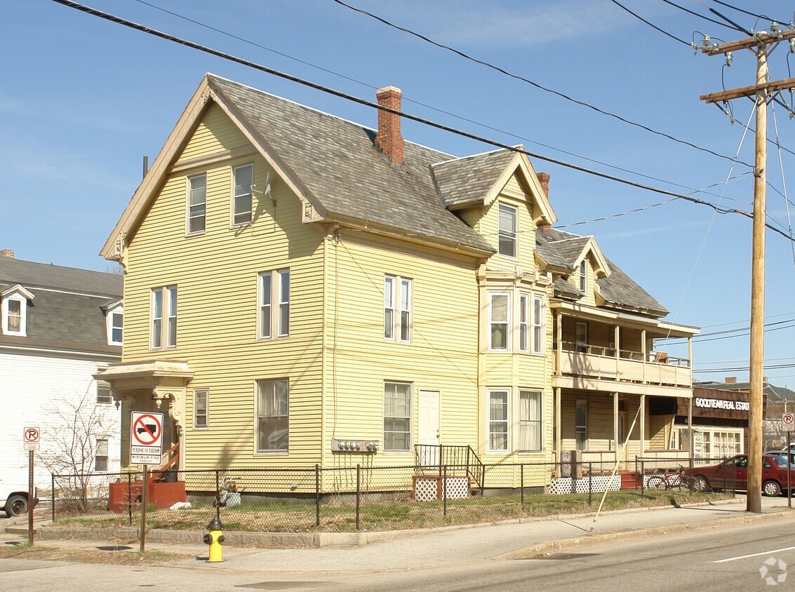 330 Manchester St, Manchester, NH 03103 Apartments in Manchester, NH
