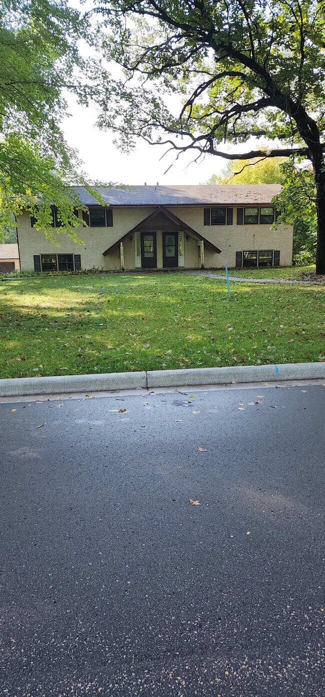 Foto del edificio - 12815 15th Ave N