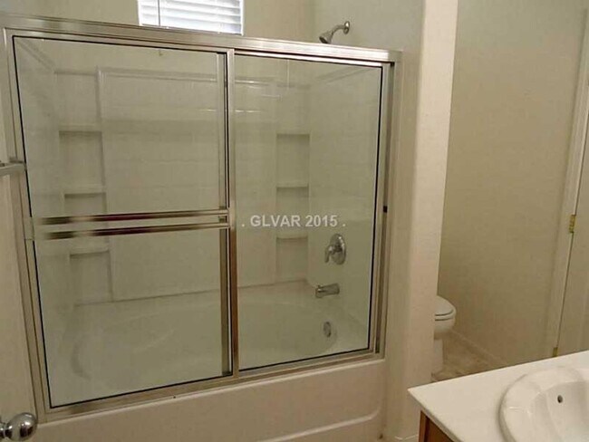 Foto del edificio - Huge 3 Bedroom + Loft!