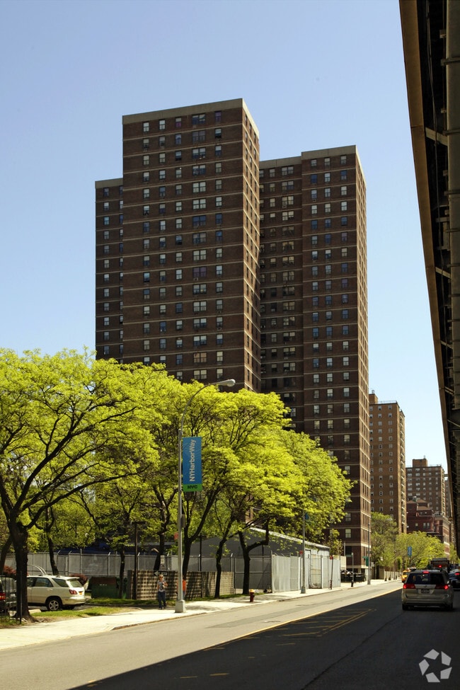 Two Bridges Houses Apartments New York Ny Two Bridges Houses
