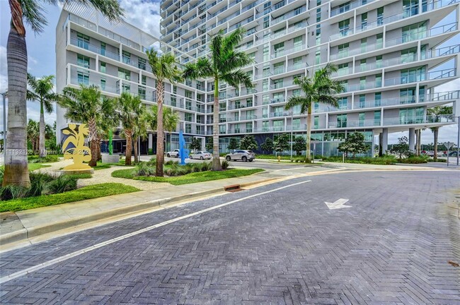 Building Photo - 2000 Metropica Way