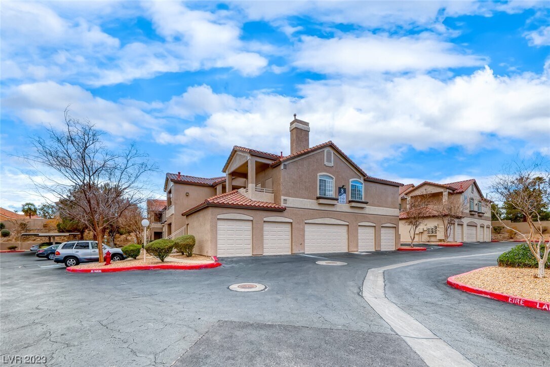 Primary Photo - 75 N Valle Verde Dr