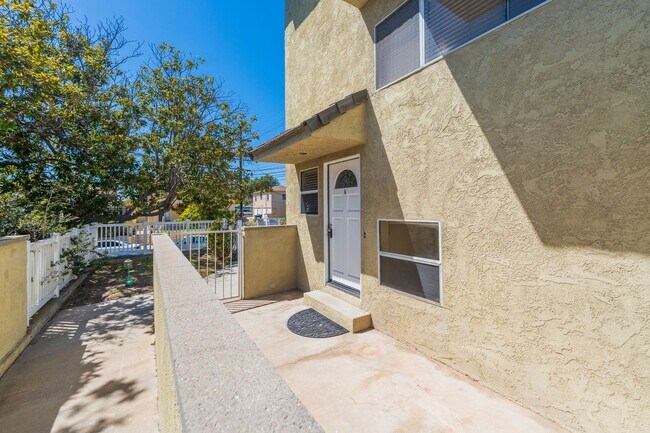 Foto del edificio - 1218 Portola Ave