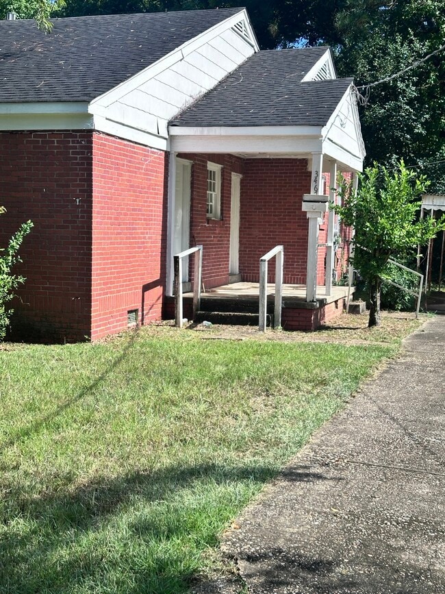 Building Photo - 3467 Gilmer Ct