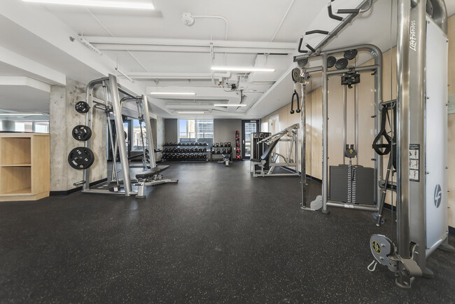 Salle de sport - Laurent Student Housing