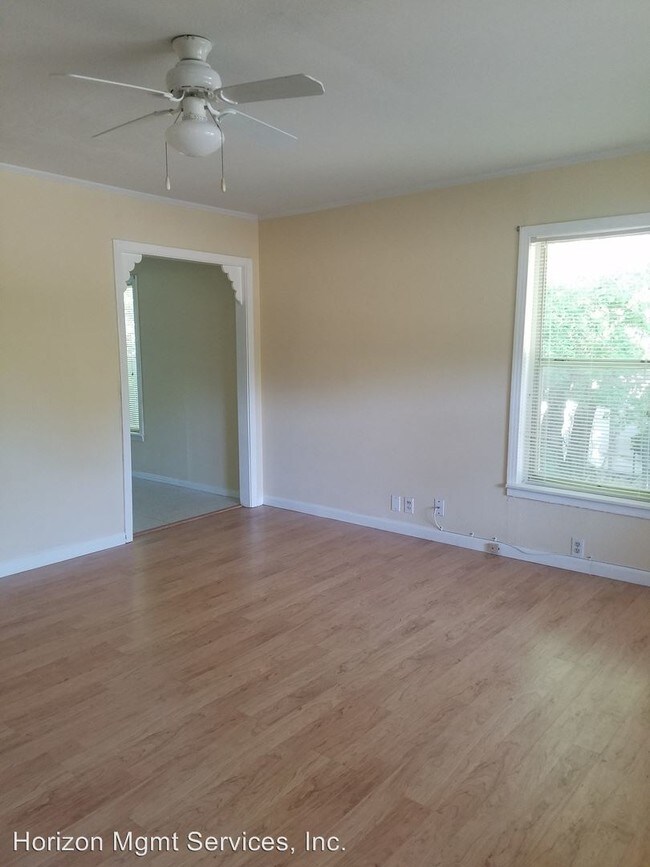 Building Photo - 202 Wiggs Ln