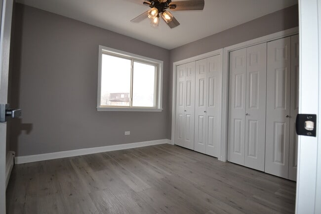 Foto del edificio - 7100 Laverne Ln