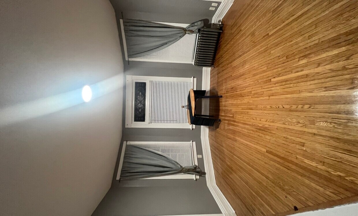 2108 Wesley Ave, Evanston, IL 60201 Townhome Rentals in Evanston IL