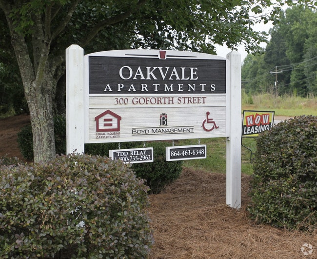 Building Photo - Oakvale Apartments
