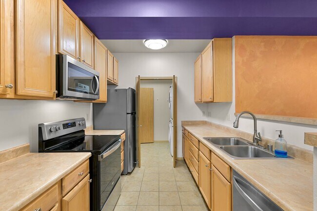 Building Photo - 512 Darby Dr