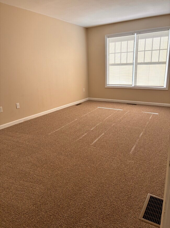 Building Photo - 248 Green St