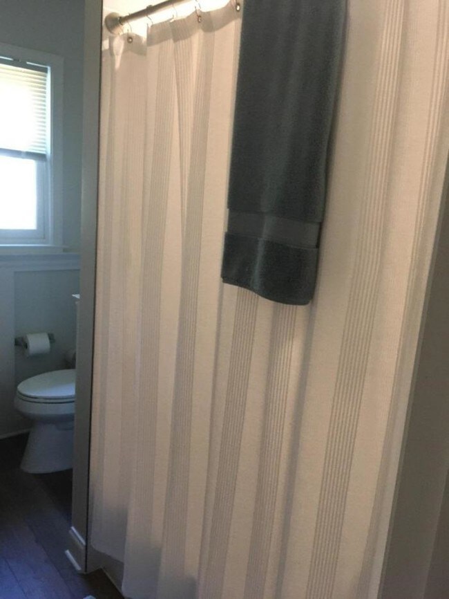 Foto del edificio - 1 bedroom in Falls Church VA 22041